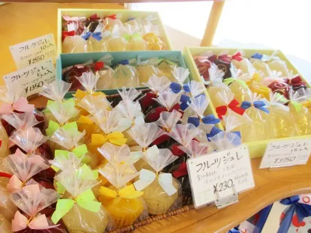 ☆フルーツジュレの販売開始いたしました！！